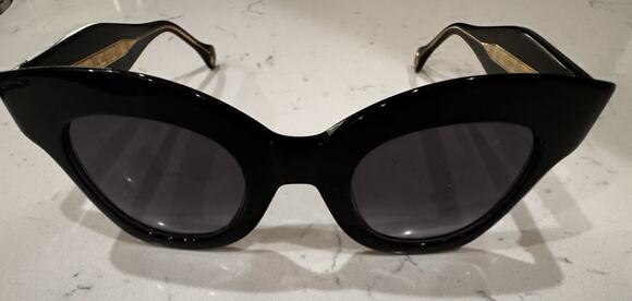 Carolina Herrera Accessories - CAROLINA HERRERA Oversized Cat - Eye Sunglasses Black